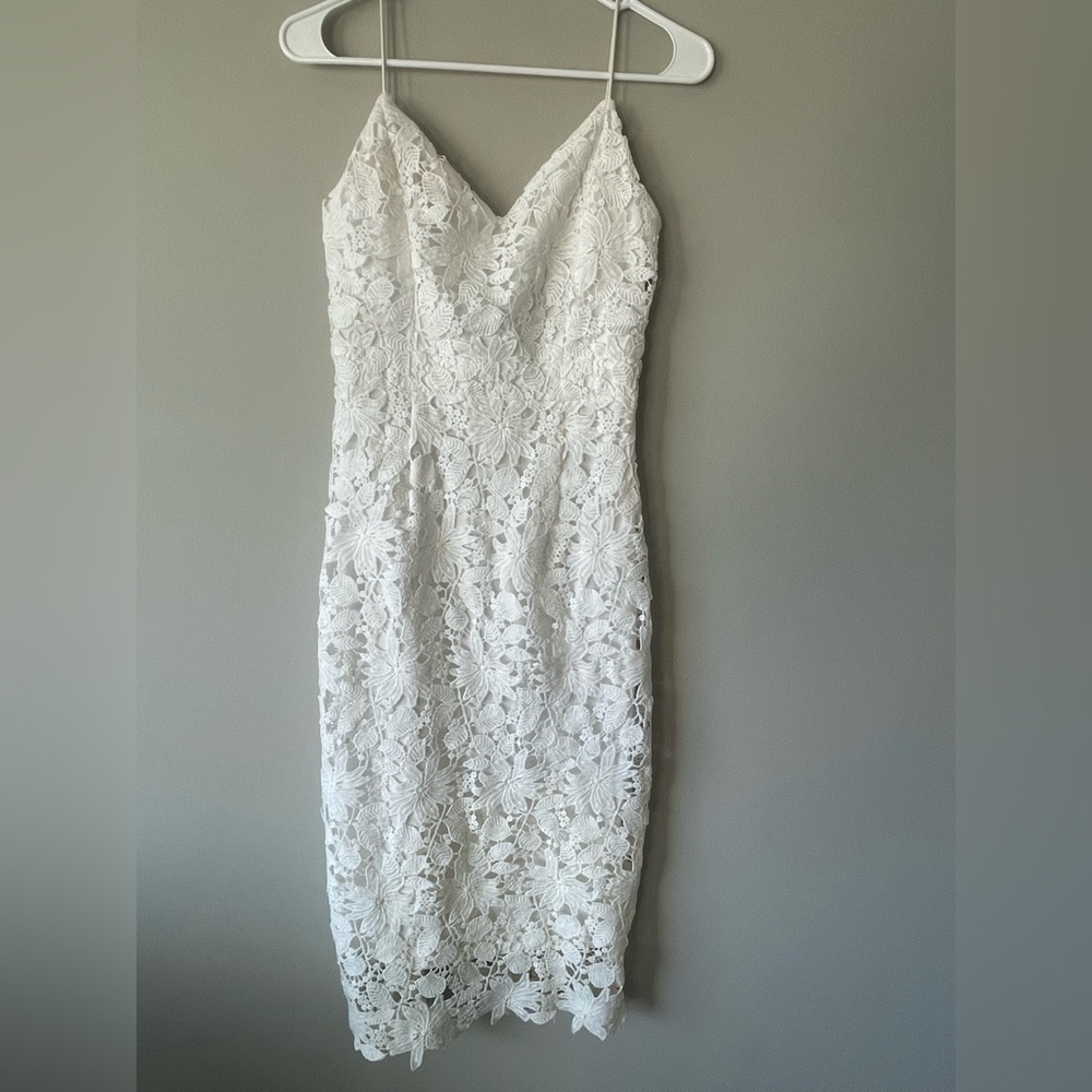 Beautiful boutique lace midi dress